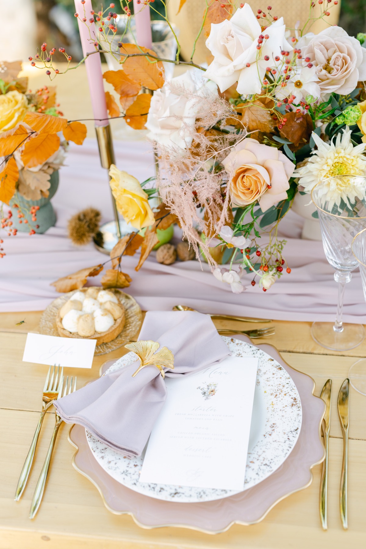 Elegant gold detailed, floral reception table wedding decor
