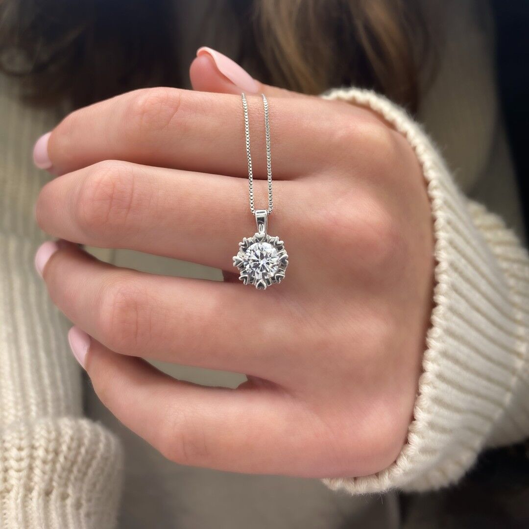 large diamond pendant necklace from la joya diamonds