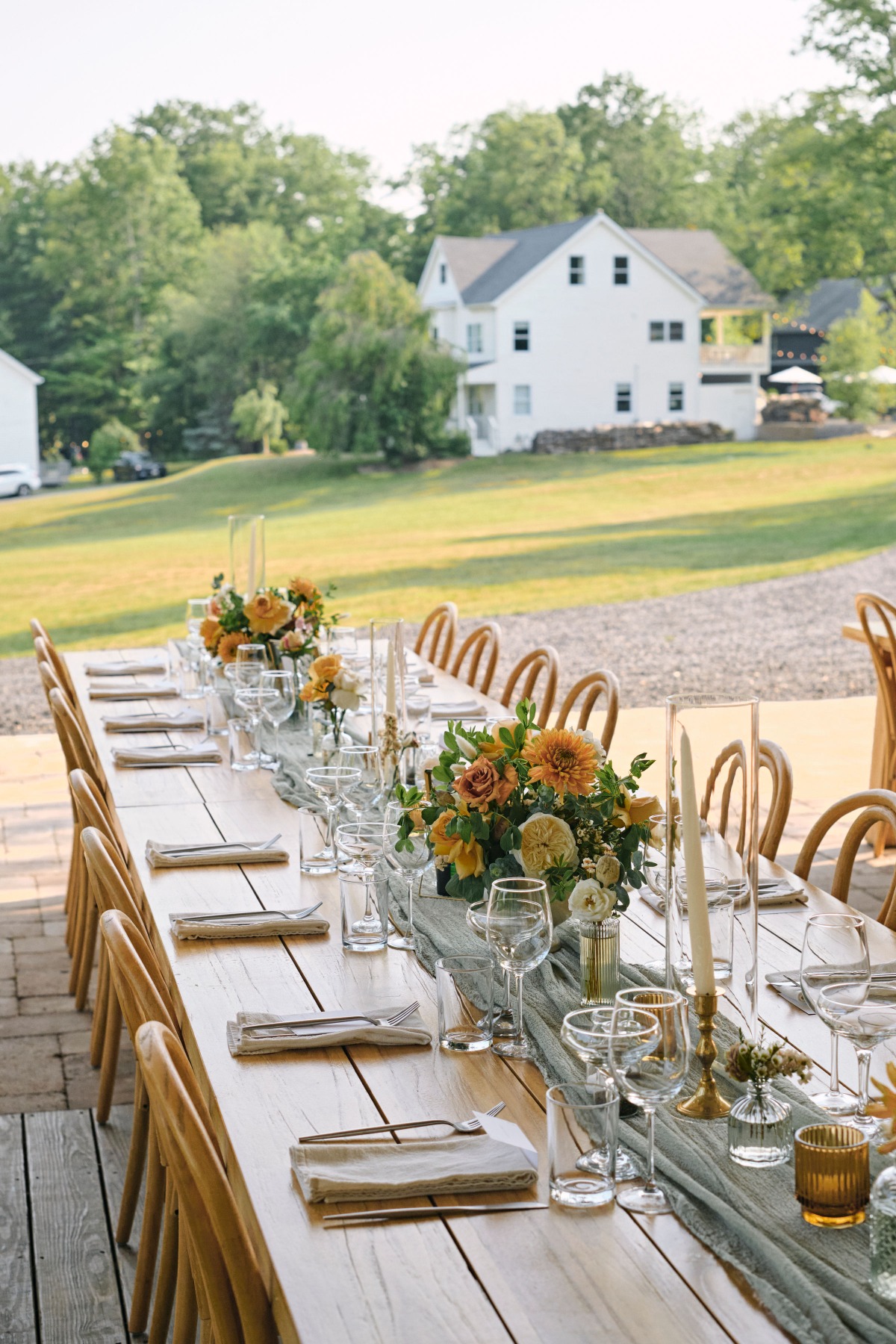 Modern New York farmhouse wedding reception tablescape