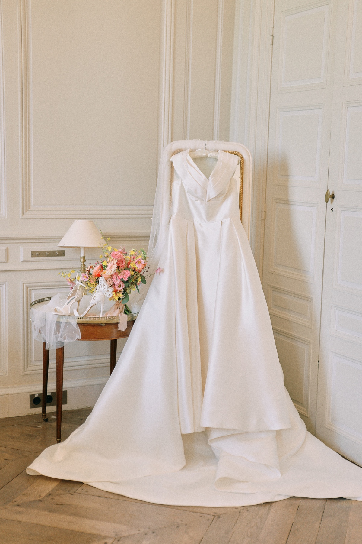 Elegant Bijoux Bridal  gown 