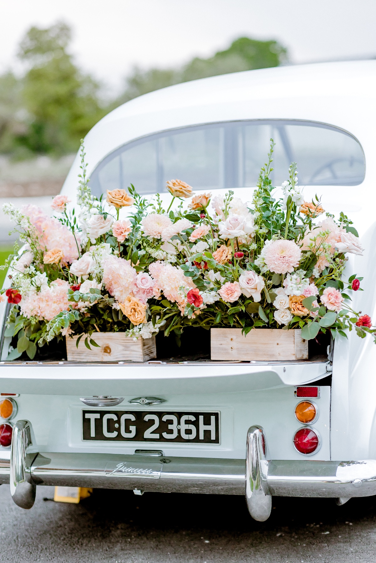 floral arrangements for vintage car rentals