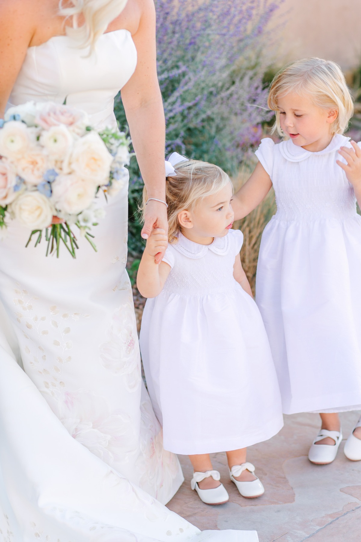 flower girls in white dresses 