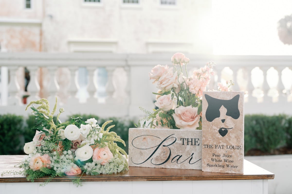 pet-inspired wedding cocktail signs
