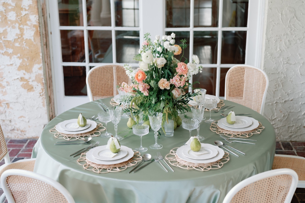 pear-inspired place settings