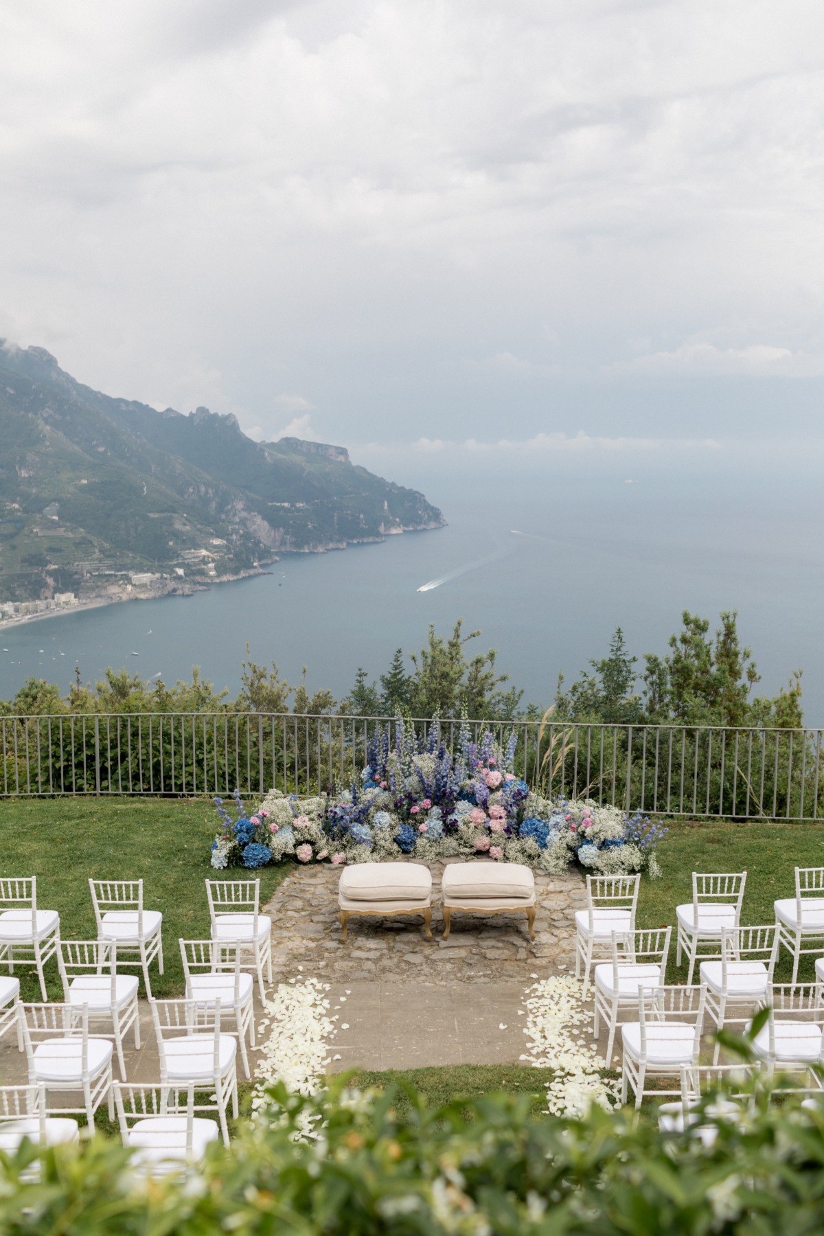 wedding ceremony overlooking the Italian coast