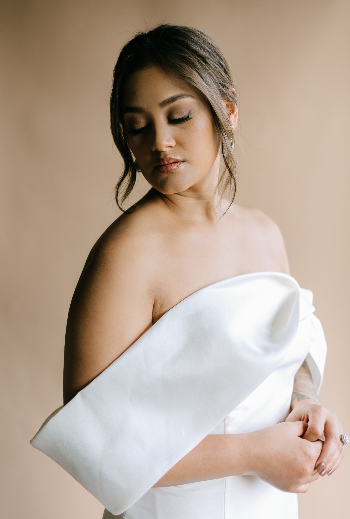 Soft glam hair and makeup for timeless and modern brides