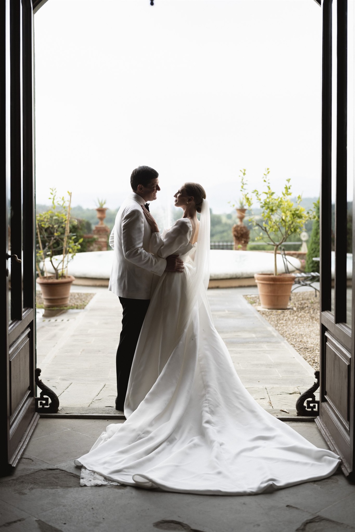 0596wedd01_02018