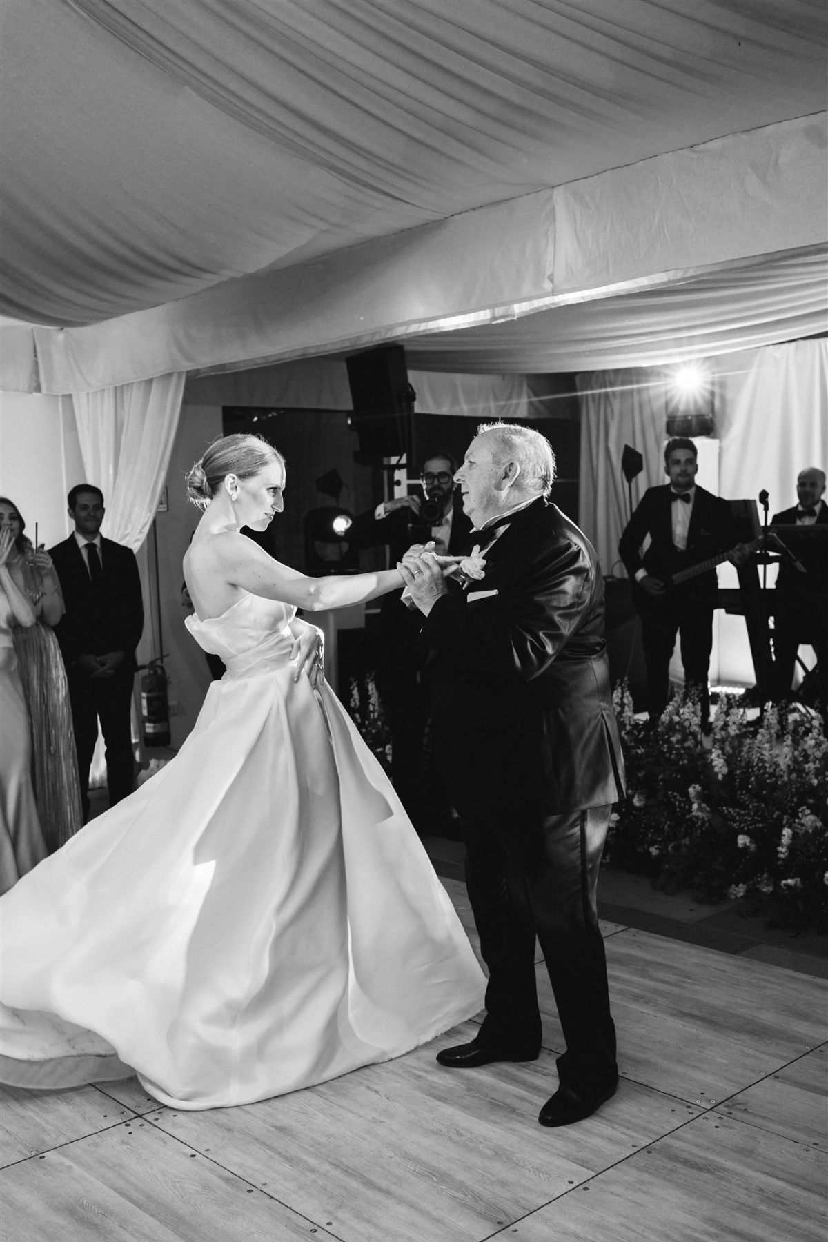 0841wedd02_02163_1