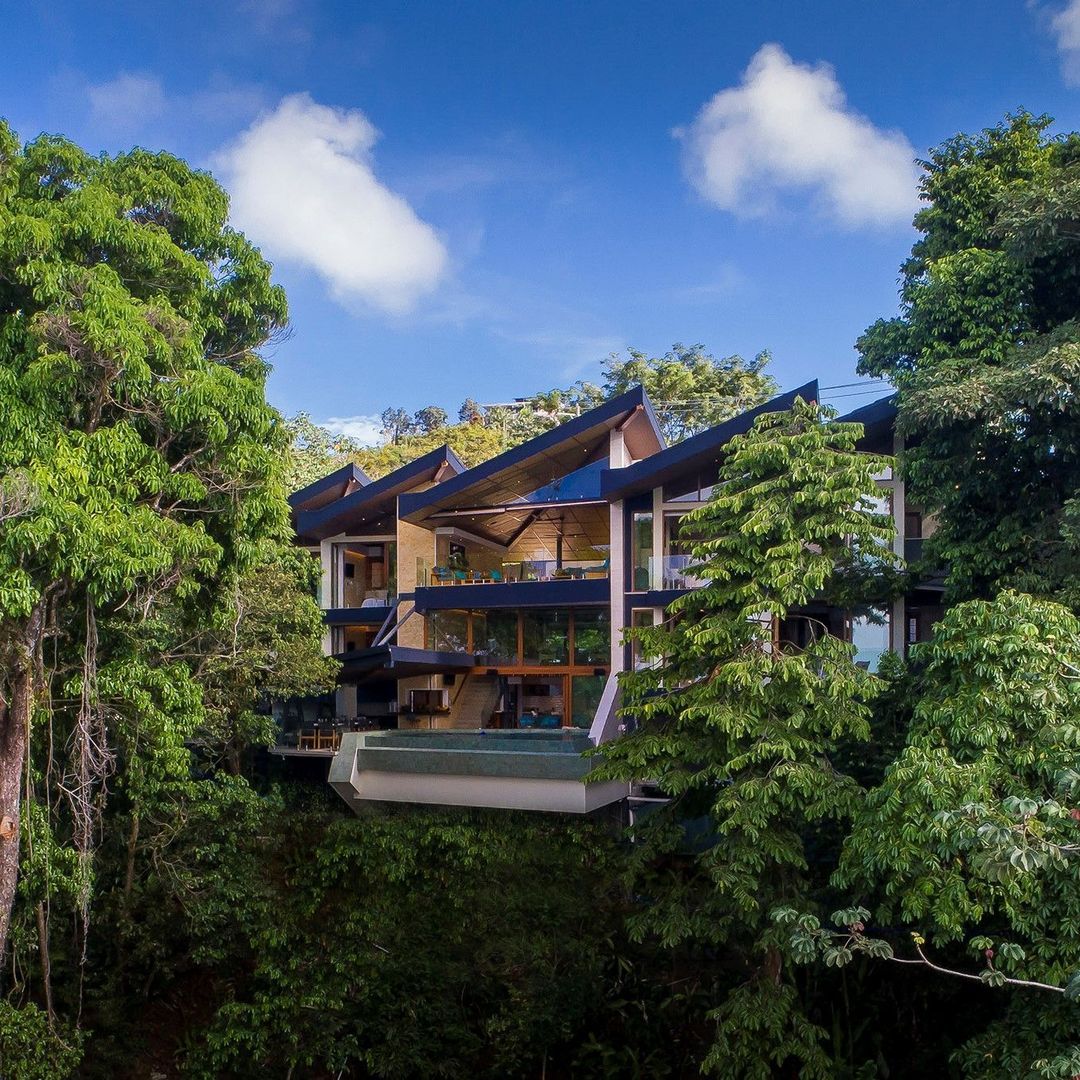 modern entire estate rental in Costa Rica at Villa Punto de vista