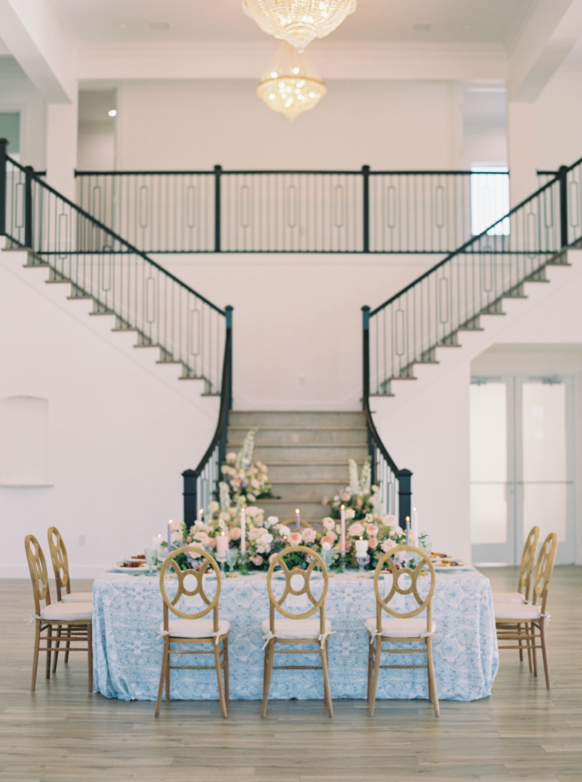 French blue and pink reception table design
