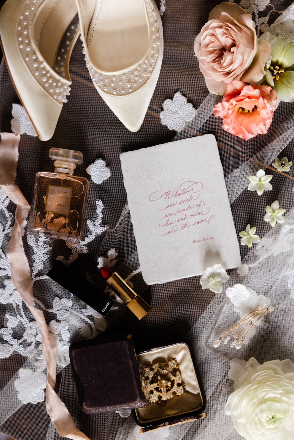 Elegant French wedding invitations with eco friendly flowers