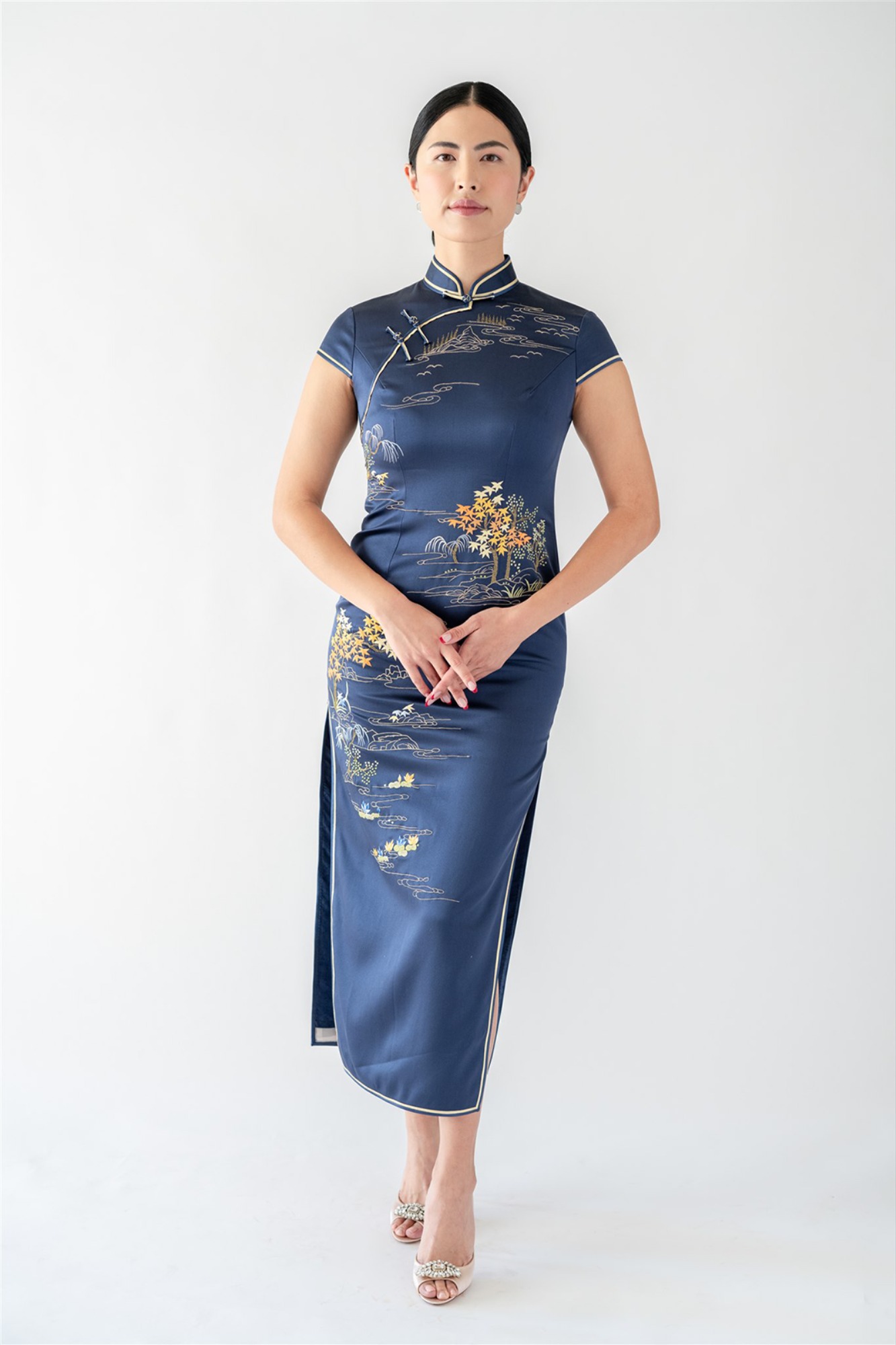 custom Chinese wedding attire designed by Jinza Couture