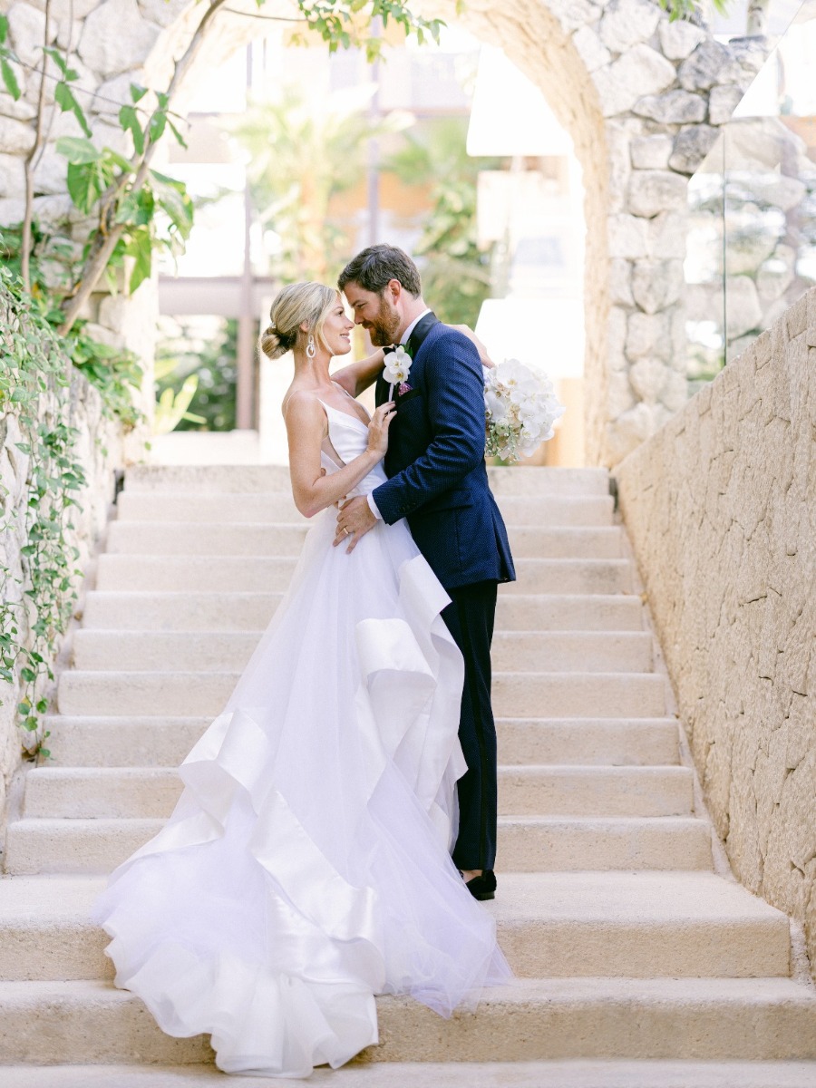 A colorful cove wedding inspired by Mexican tiles and tropical vibes