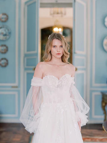jinza-couture-bridal-lantern-sleeces
