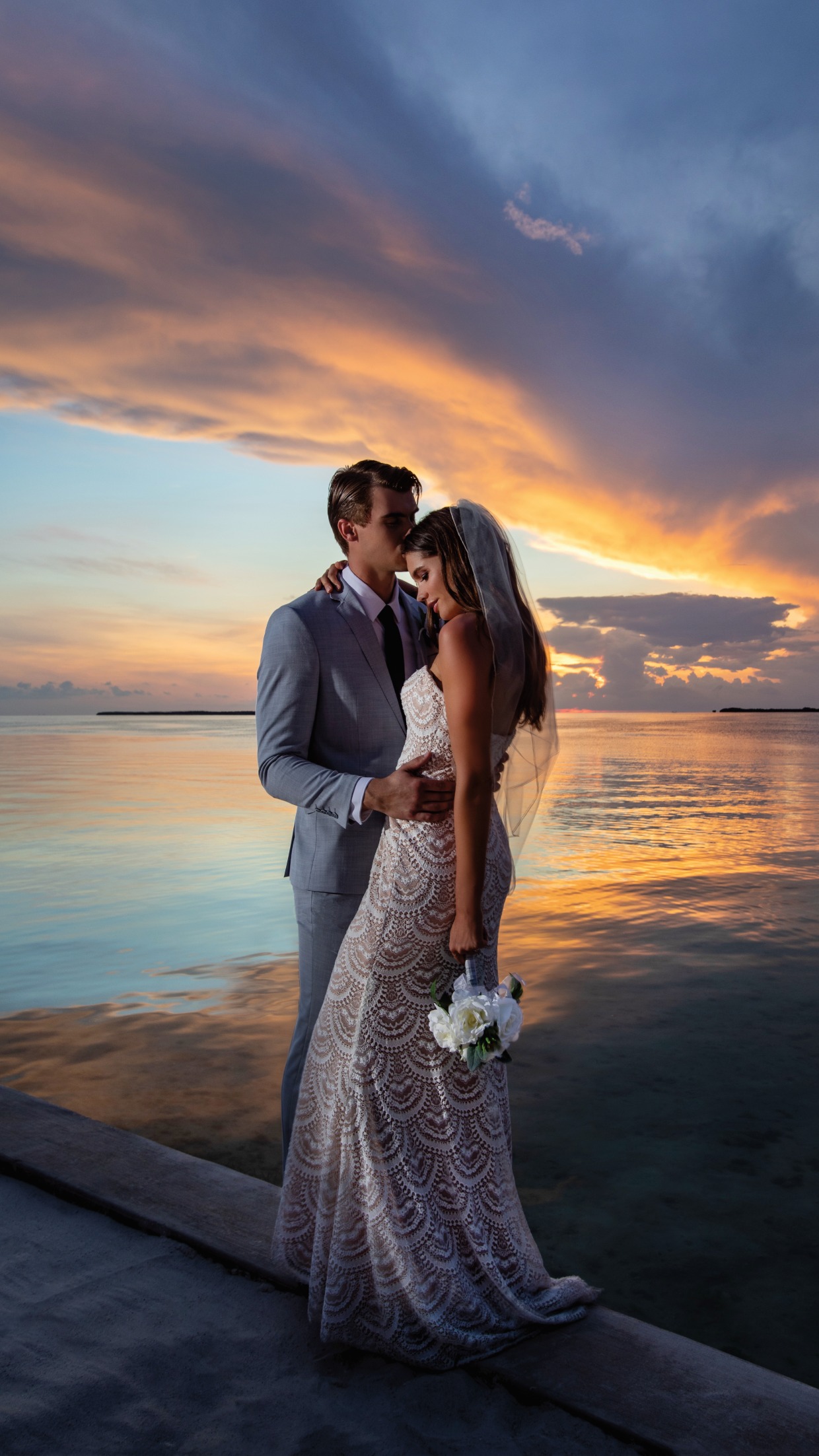 beautiful beach wedding in the florida keys