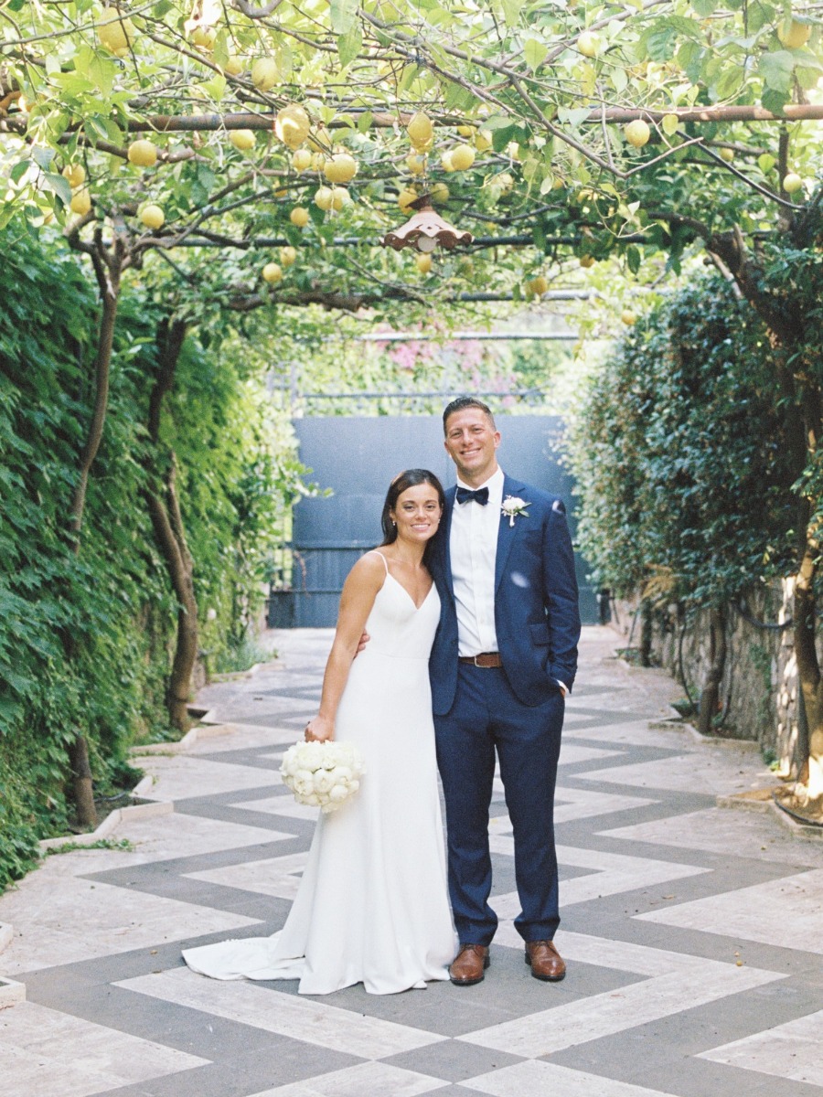 An Italian wedding filled with citrus and cliffside views