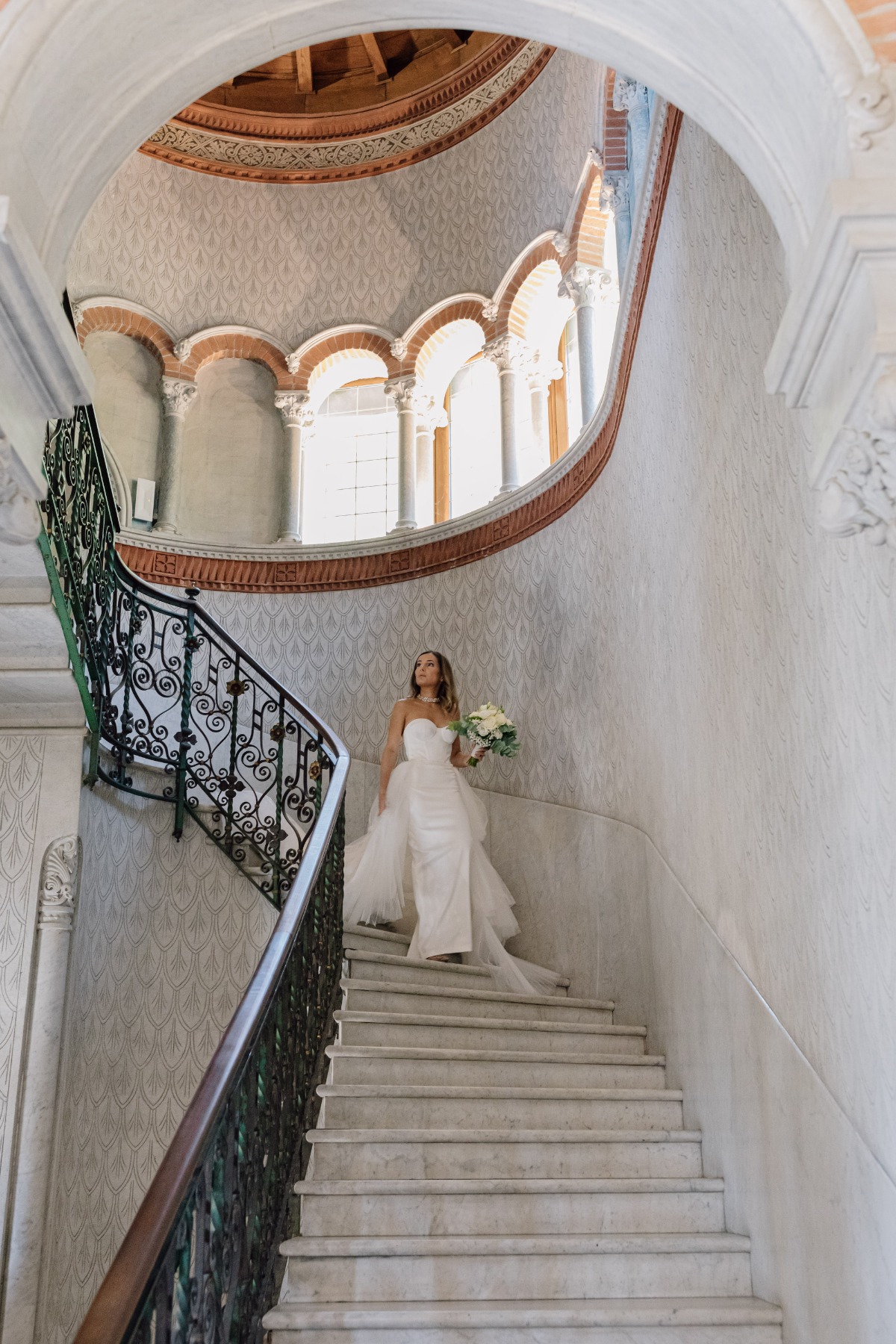 bride walking in chapel in italy