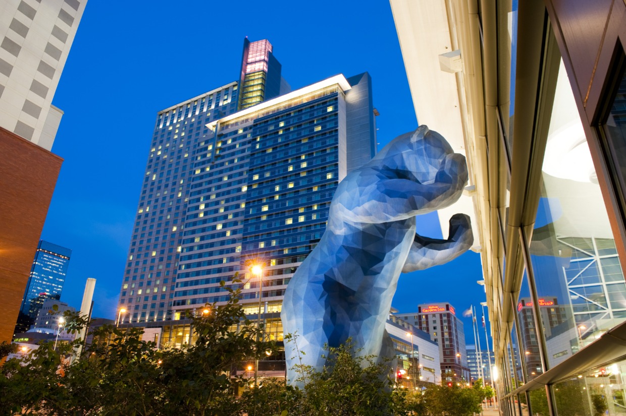 Blue Bear giant sculpture in denver Colorado