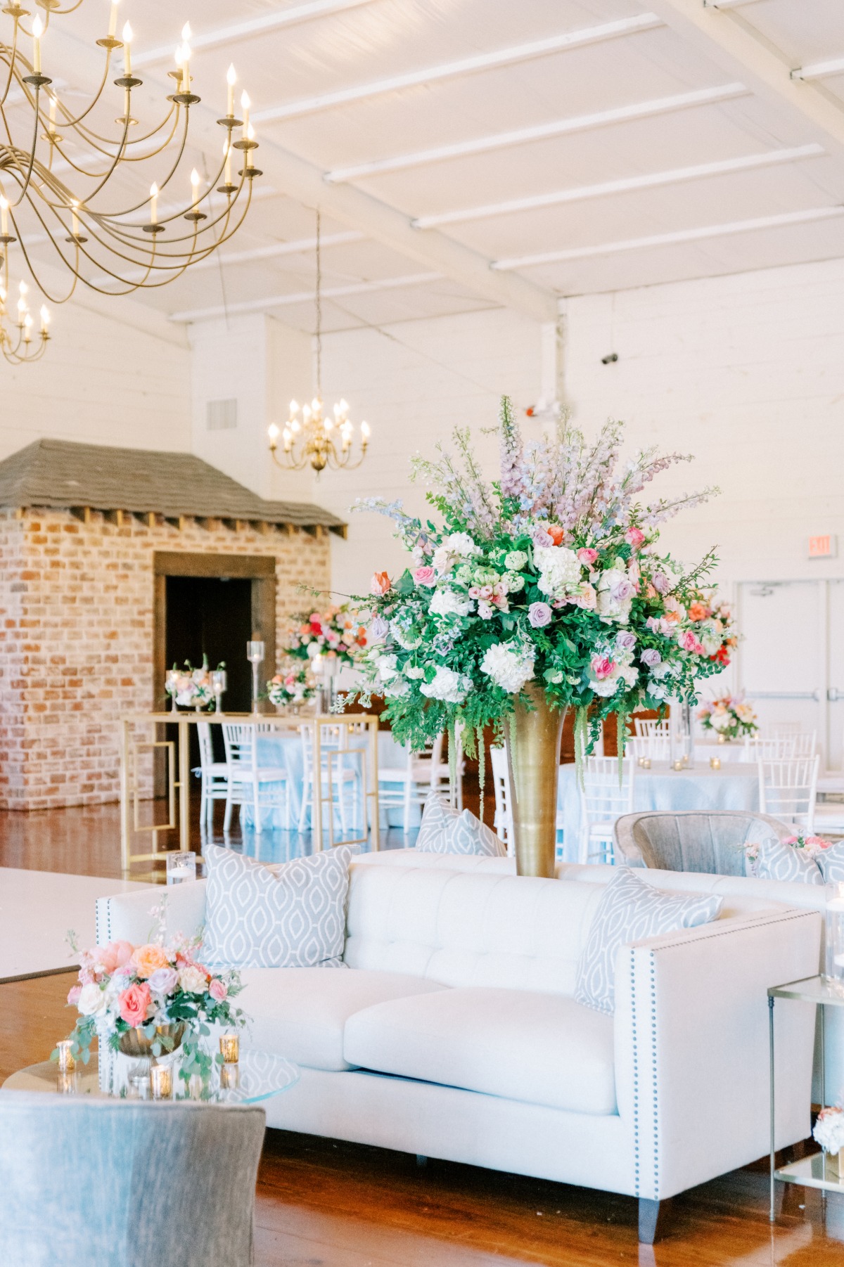 white and blue furniture