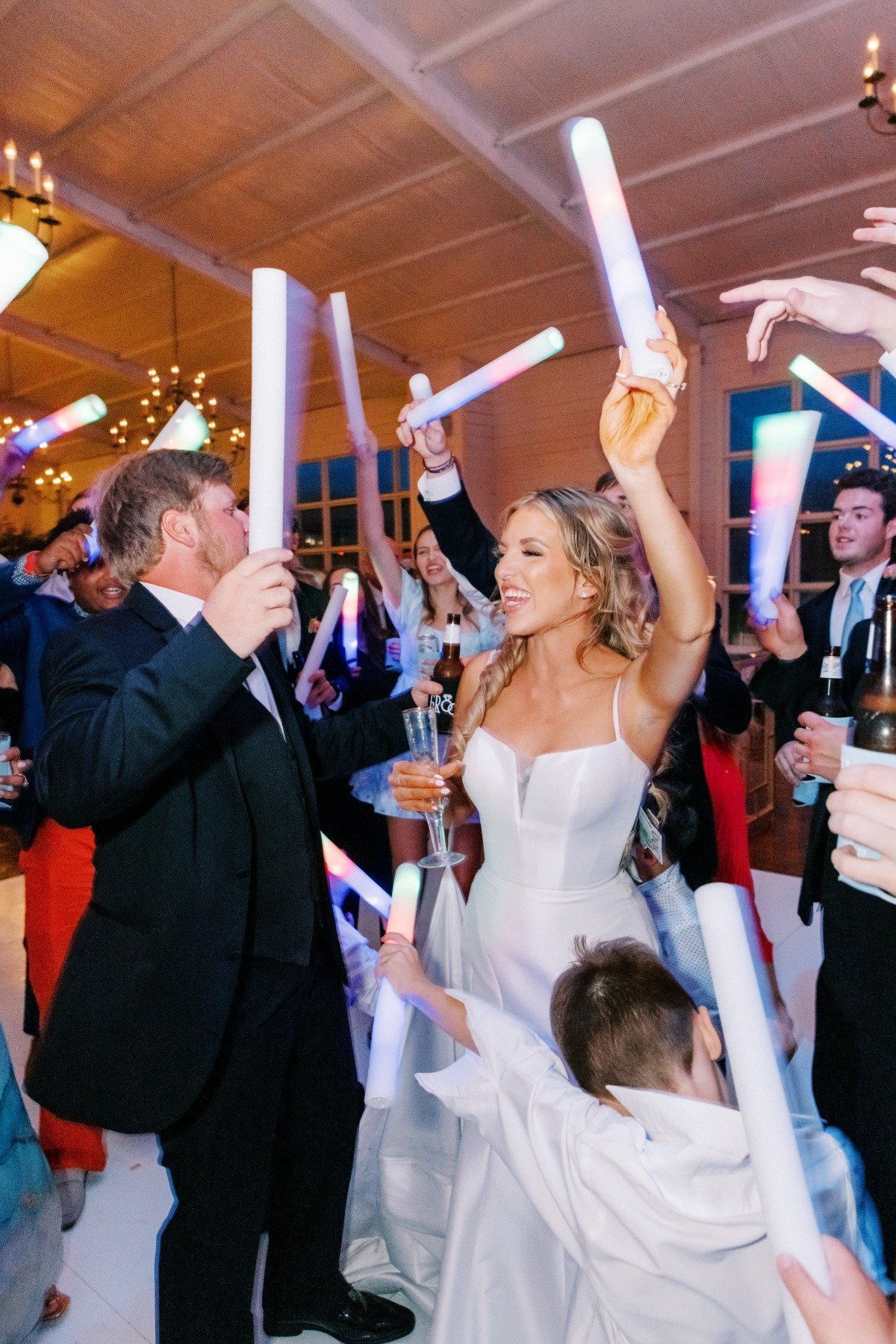wedding reception glow sticks