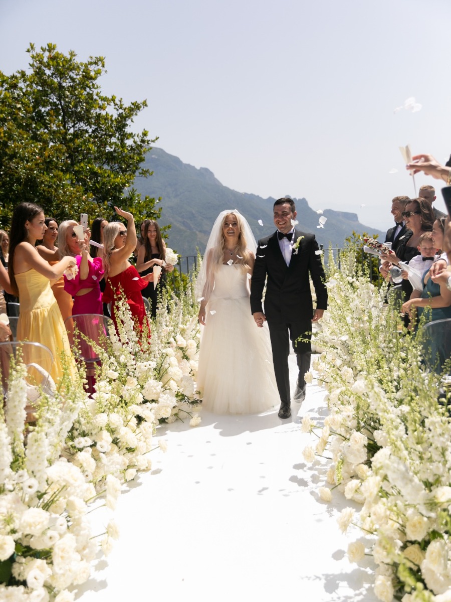 Blue sea was the backdrop for 1000 white flowers on the Amalfi Coast