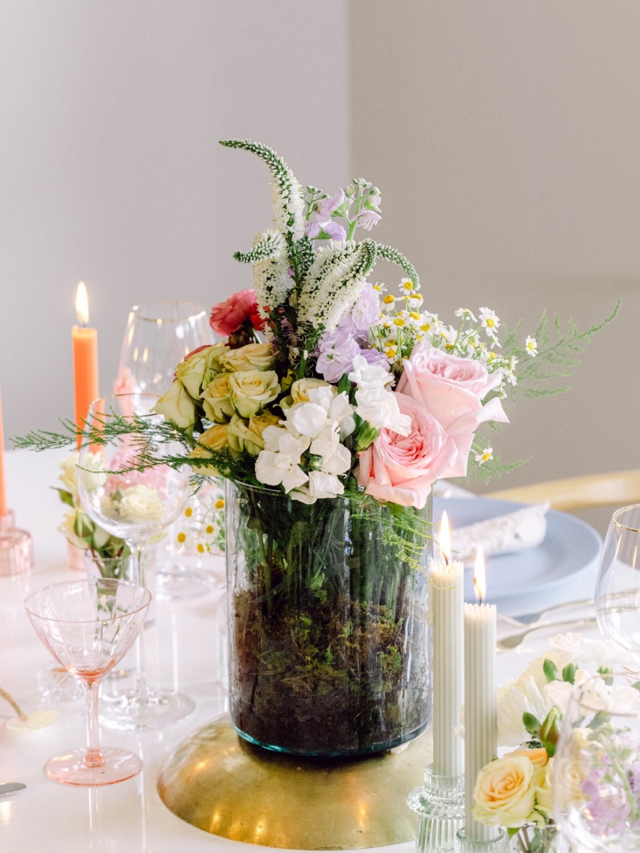 DIY your wedding table centerpieces with FiftyFlowers