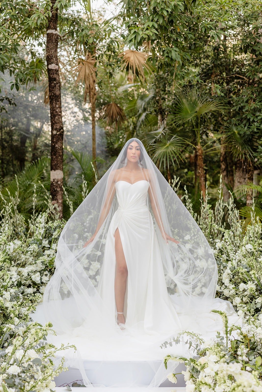This Tulum bride styled her Galia Lahav gown into two dazzling looks!