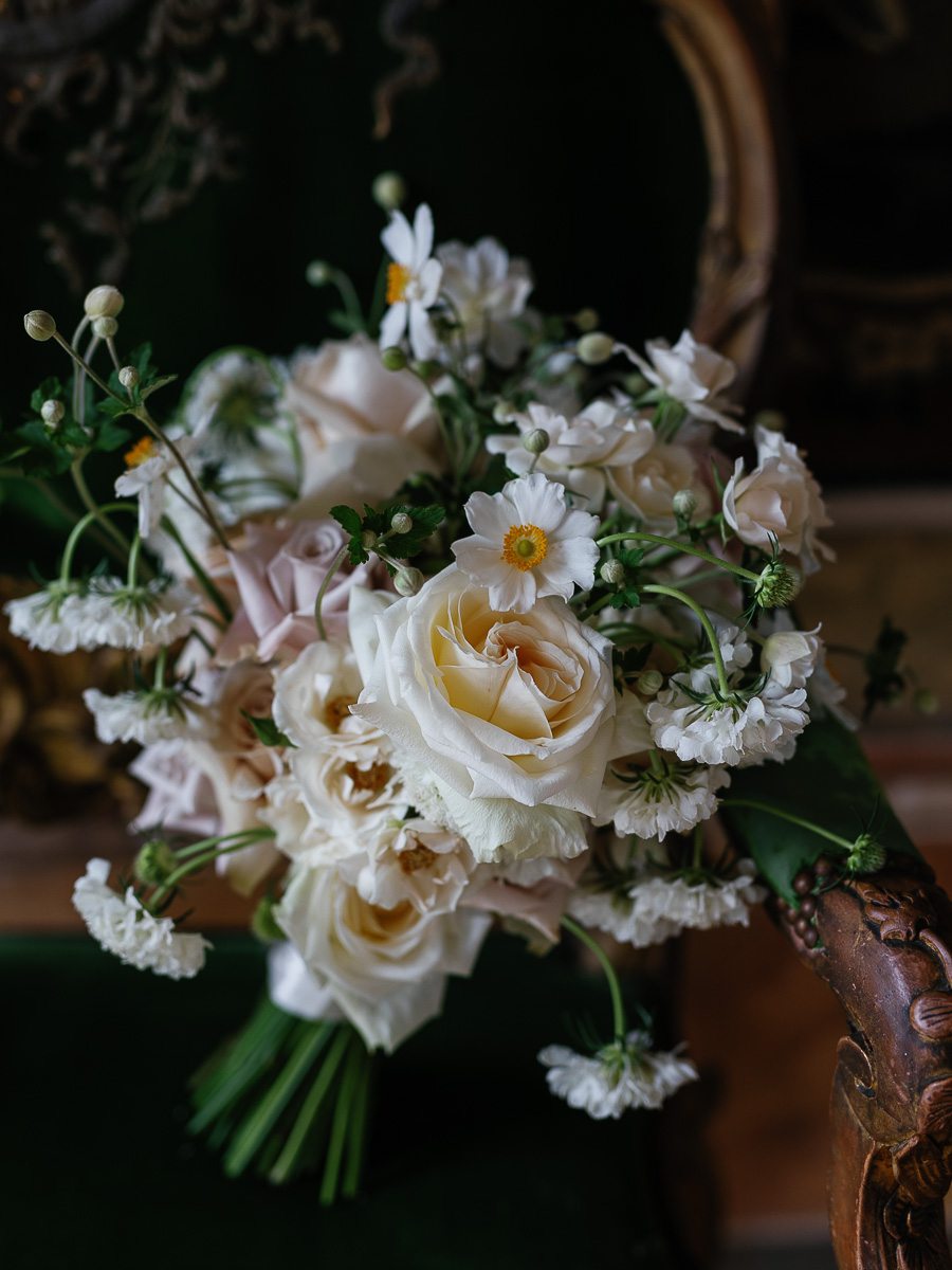 off-white bridal bouquet
