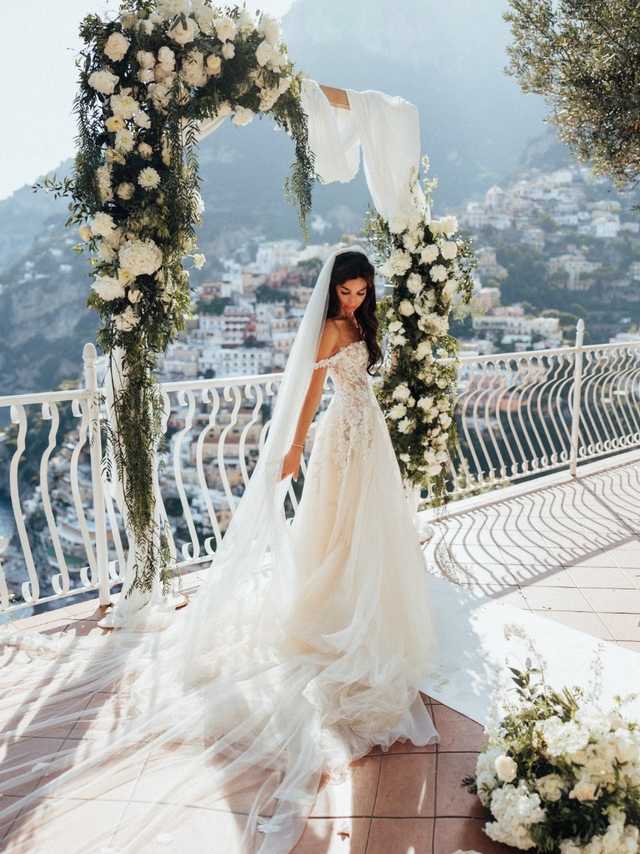 Galia Lahav gowns brought couture romance to this cliffside wedding