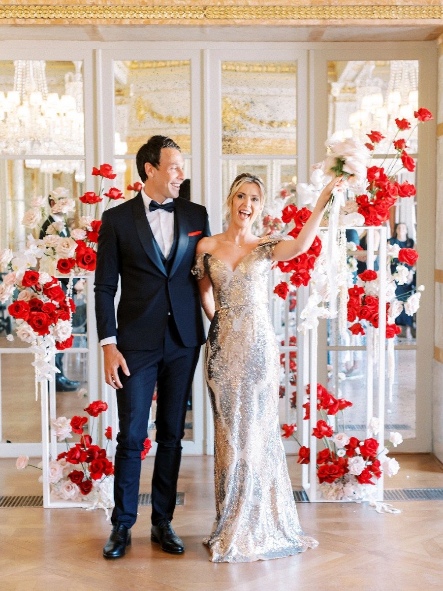 A glamorous and intimate surprise elopement in the heart of Bordeaux