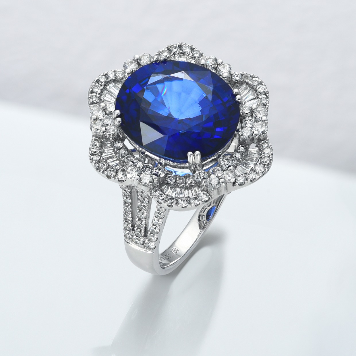 Anchor Text Blue Sapphire Engagement Rings-2