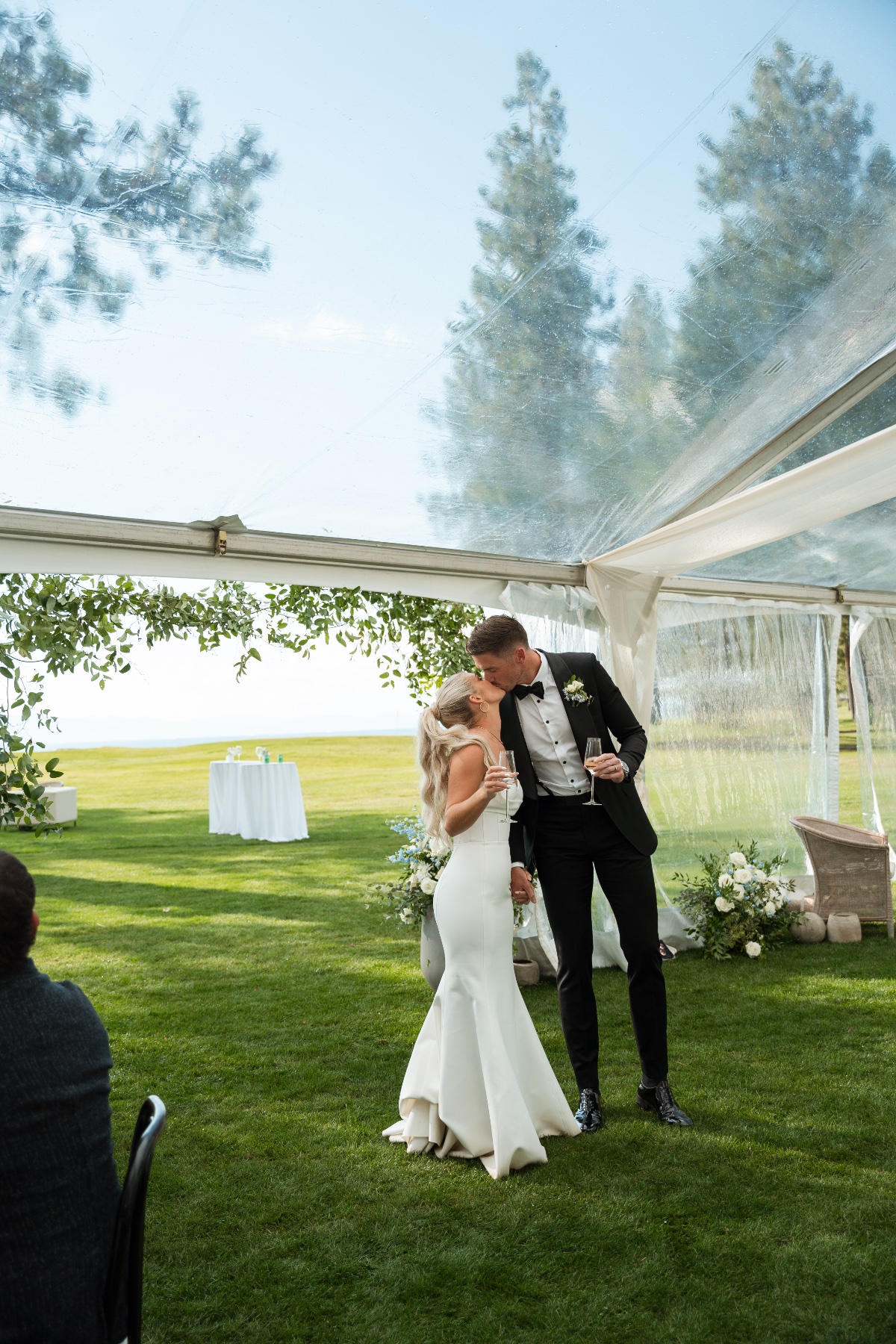 julia-and-ty-leaf-wedding-photos-698