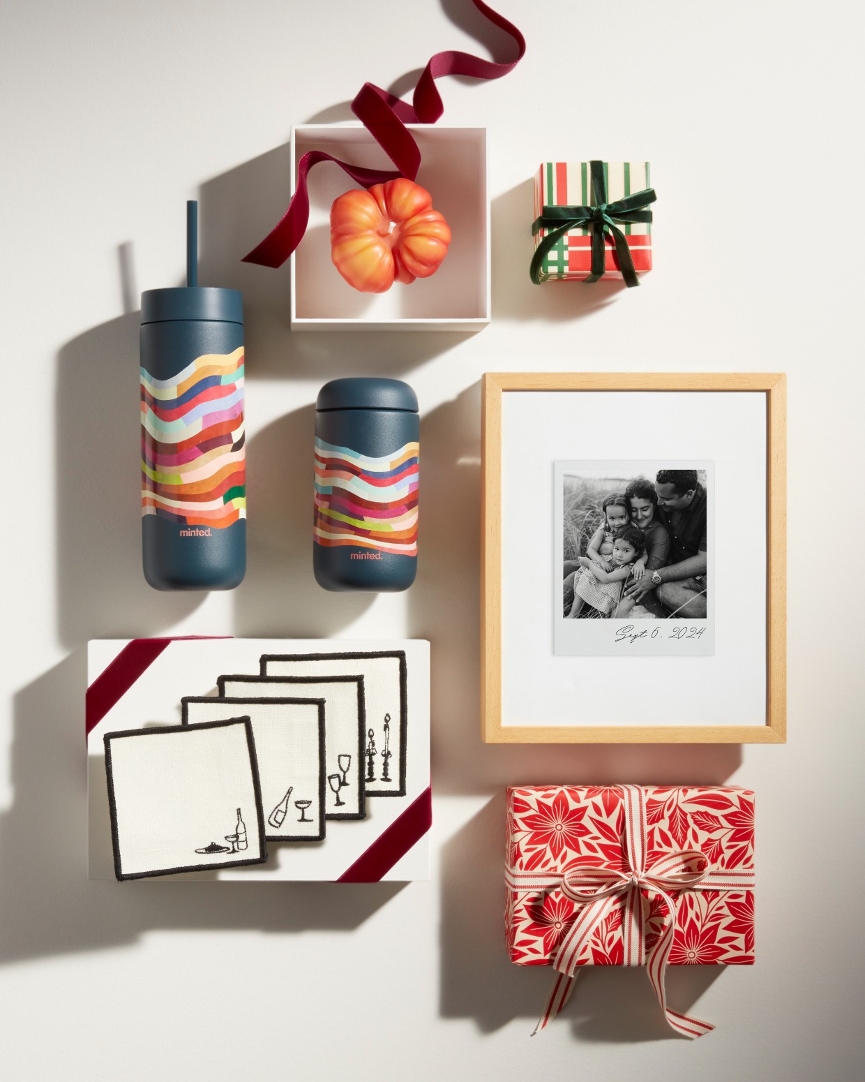 FY24_HOL24_Gift_Grouping_Stocking_Stuffers_Under_50_HERO_V_0582_5794 (2)