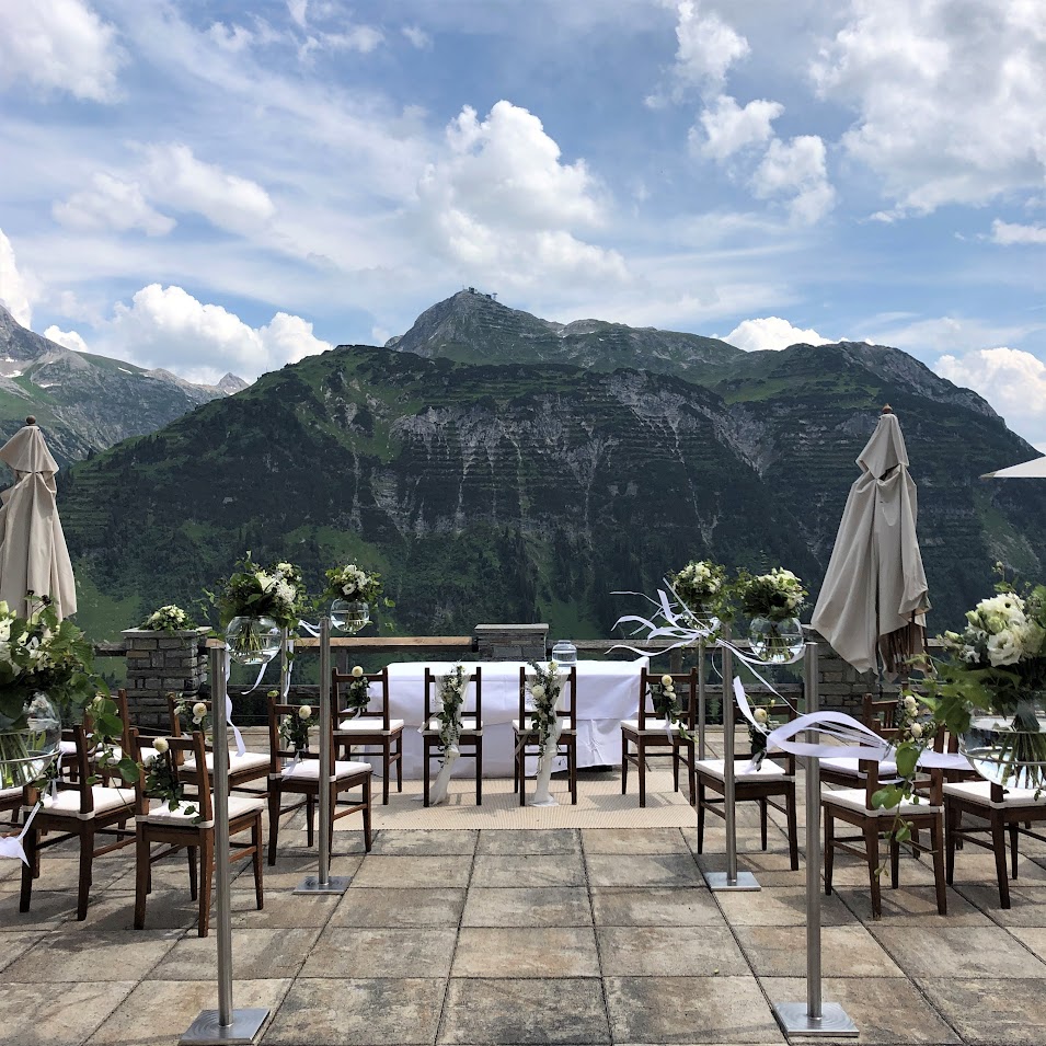Hochzeit_Terrasse Alter Goldener Berg (2)