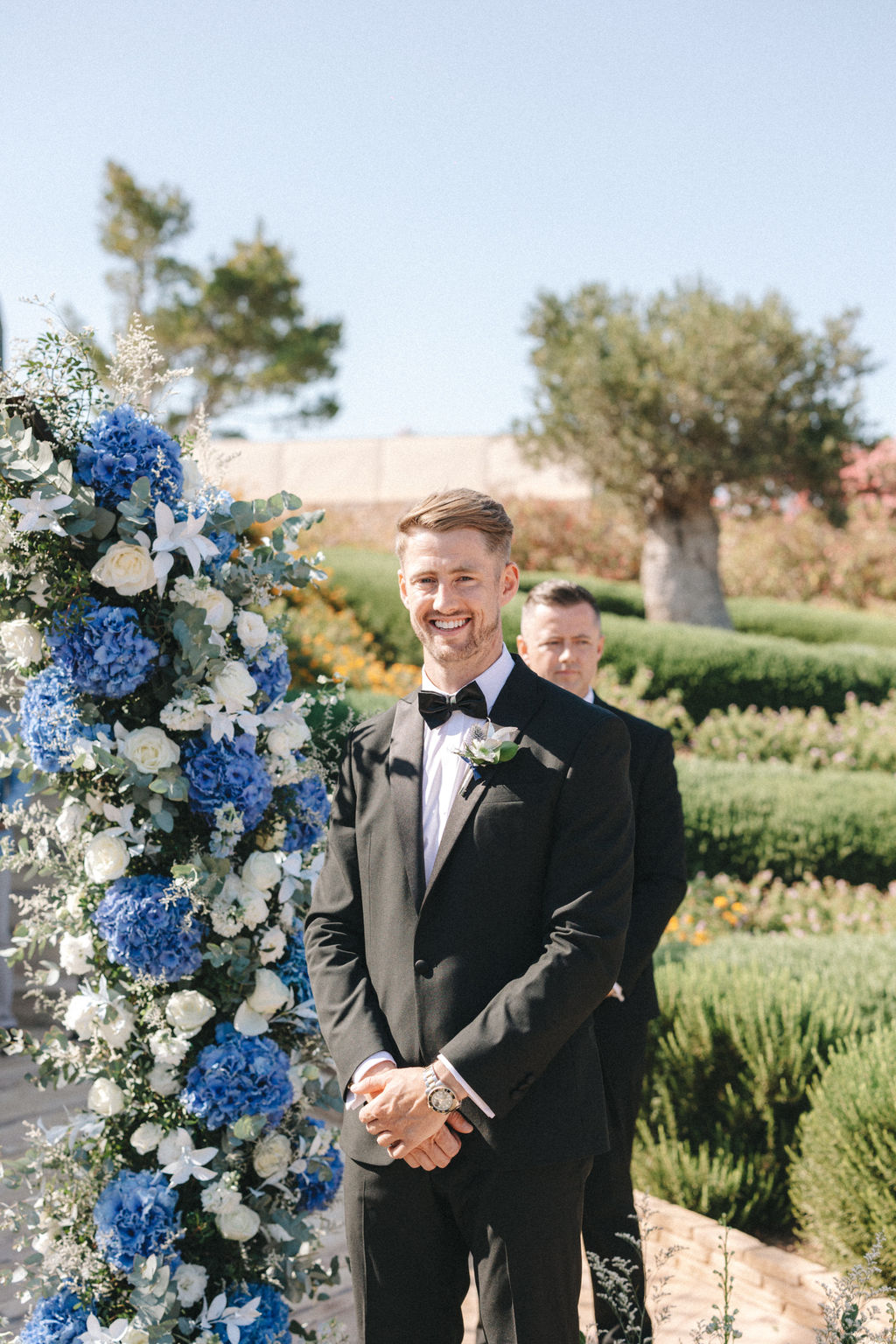 love-in-bloom-a-chic-summer-wedding-at-hatzi-mansion_wedtime-stories_vicky-galata-weddings-events-17