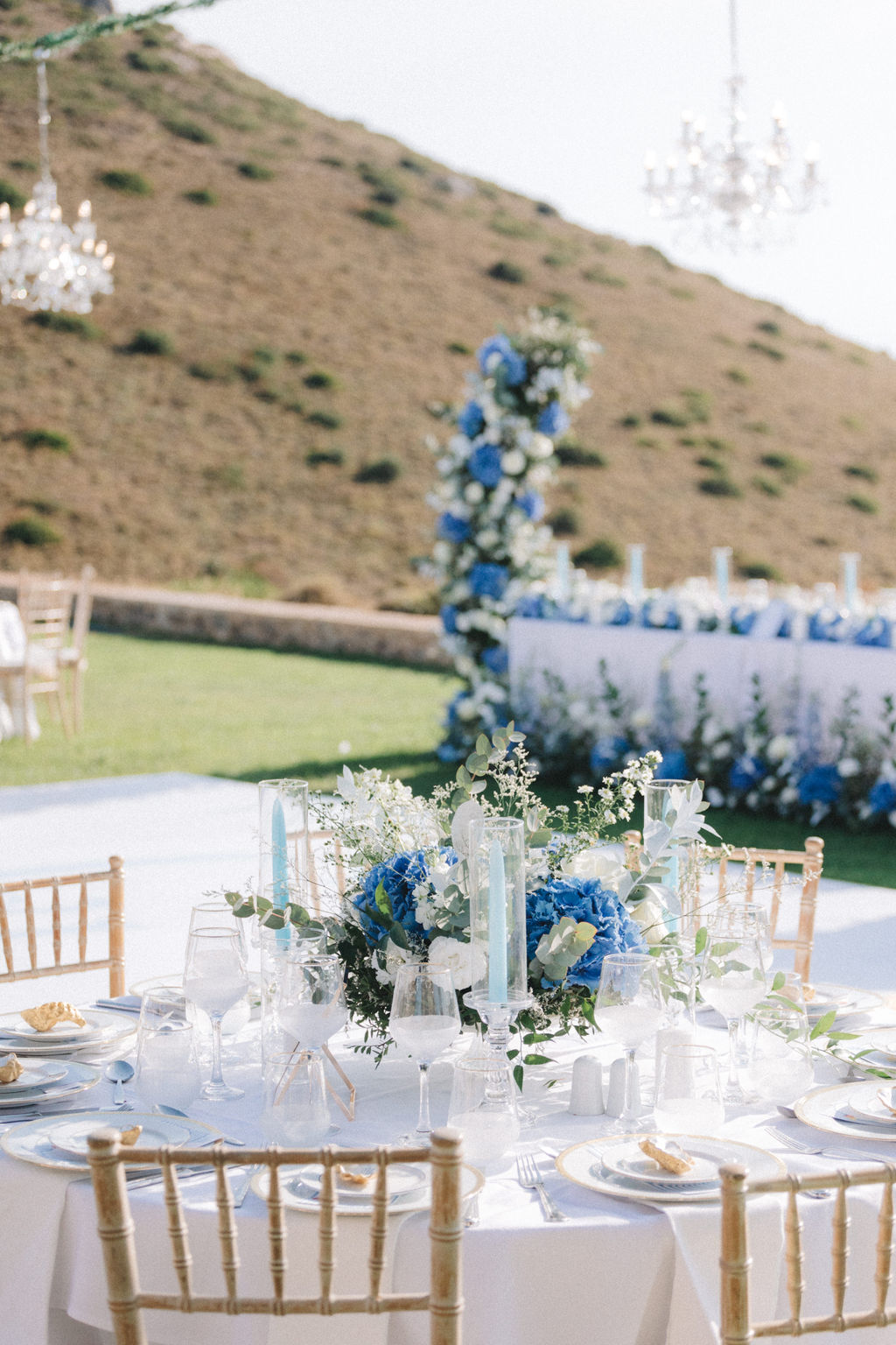 love-in-bloom-a-chic-summer-wedding-at-hatzi-mansion_wedtime-stories_vicky-galata-weddings-events-63