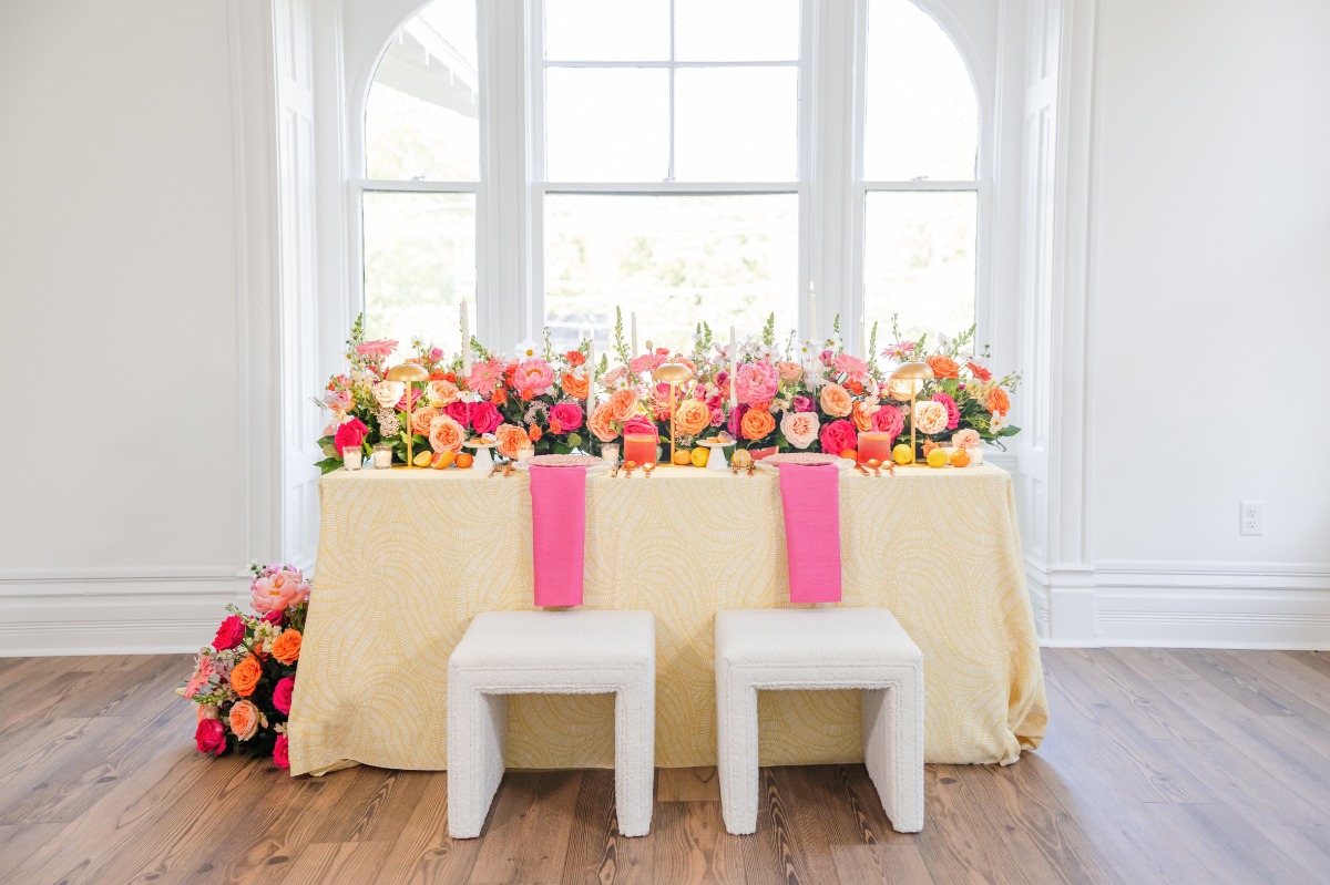 pink and purple sweetheart table