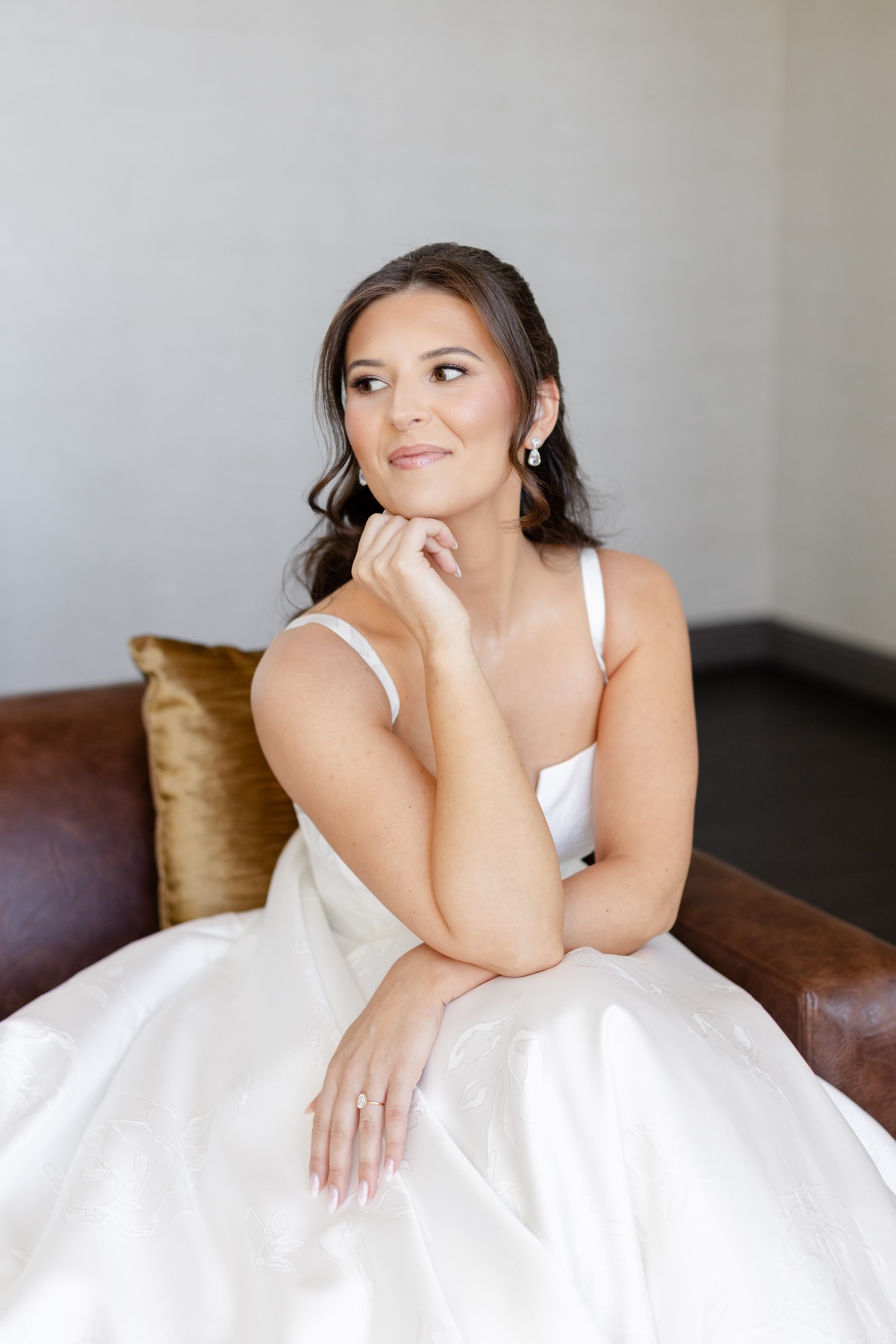 bridal pose ideas