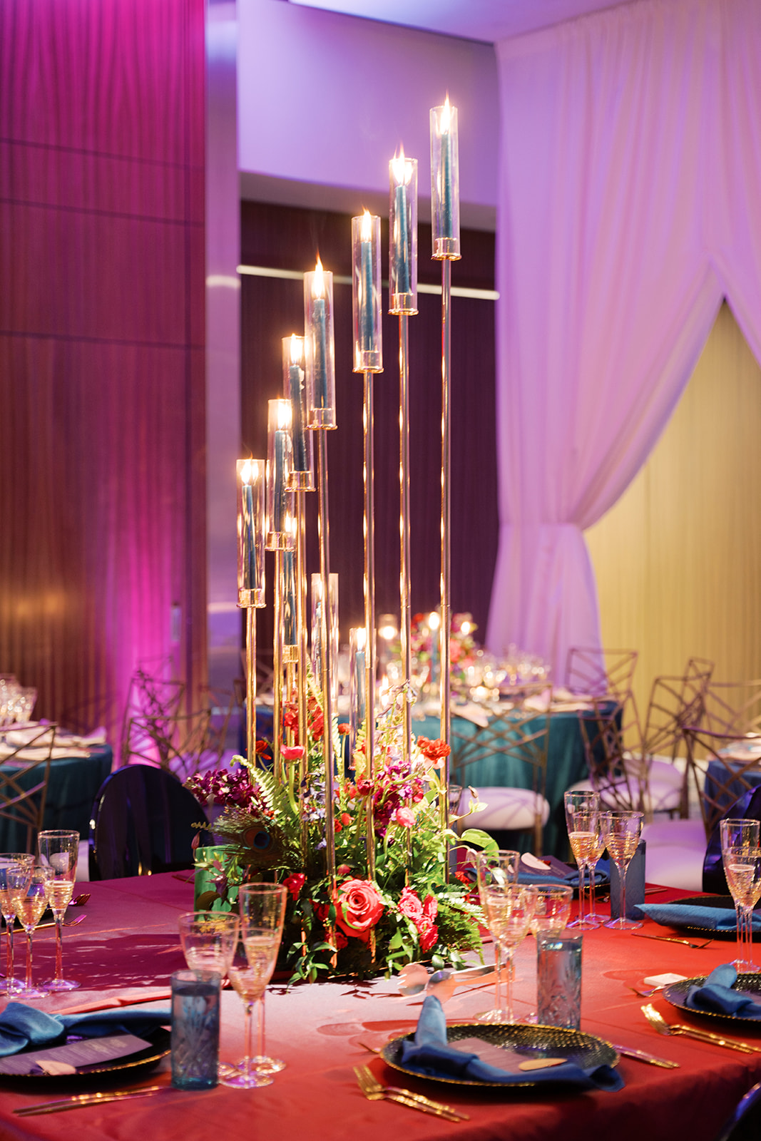asymmetrical gold candle centerpieces