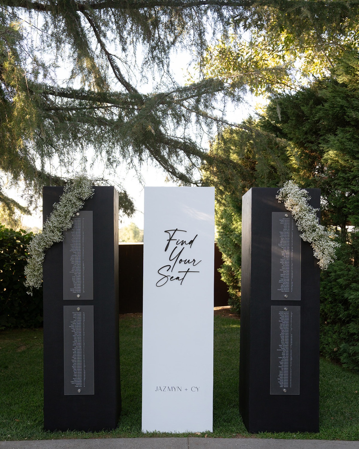 modern minimalist wedding escort display