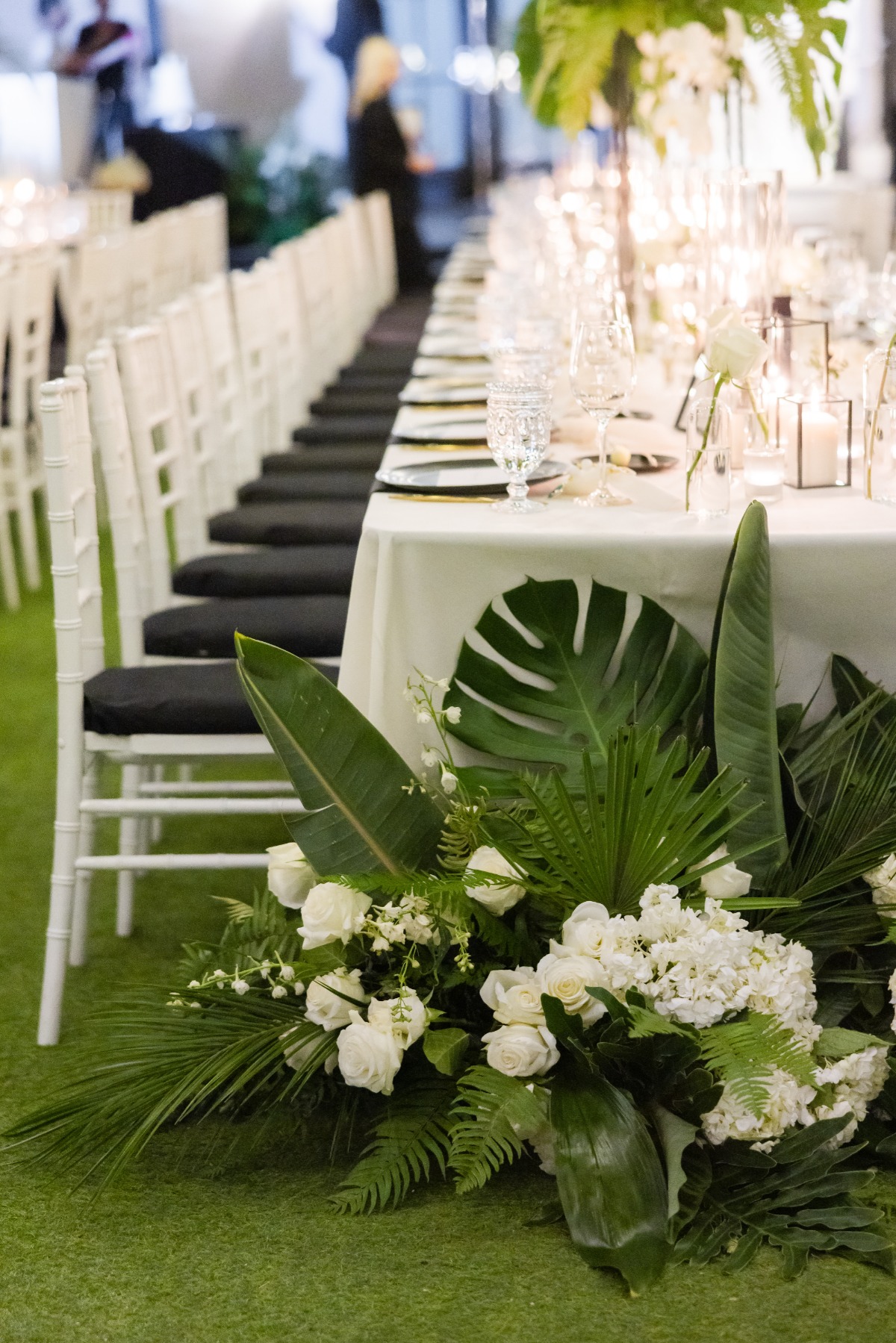 tropical black and white wedding reception