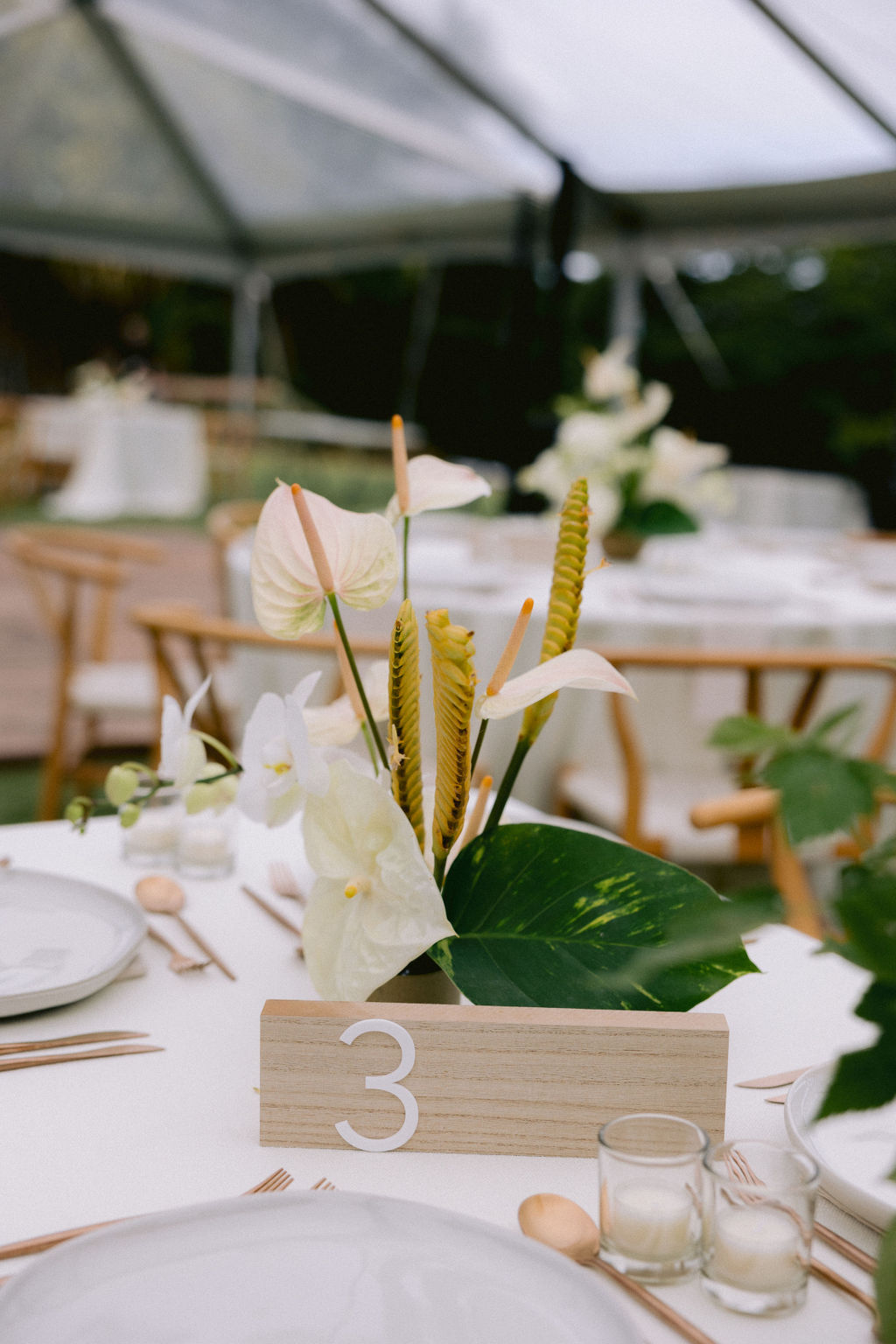 tropical wedding table ideas