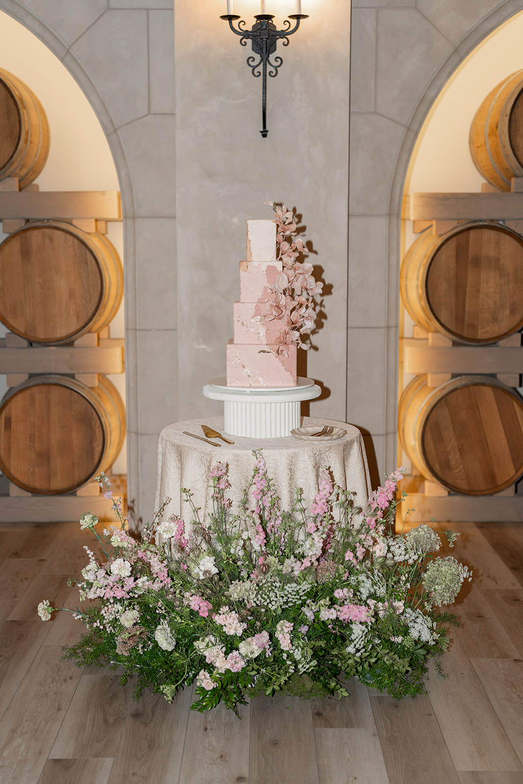 blush wedding cake ideas