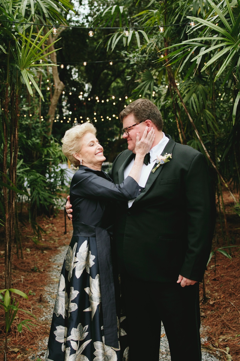 sarahdouglas_gardenwedding_megangielow_06