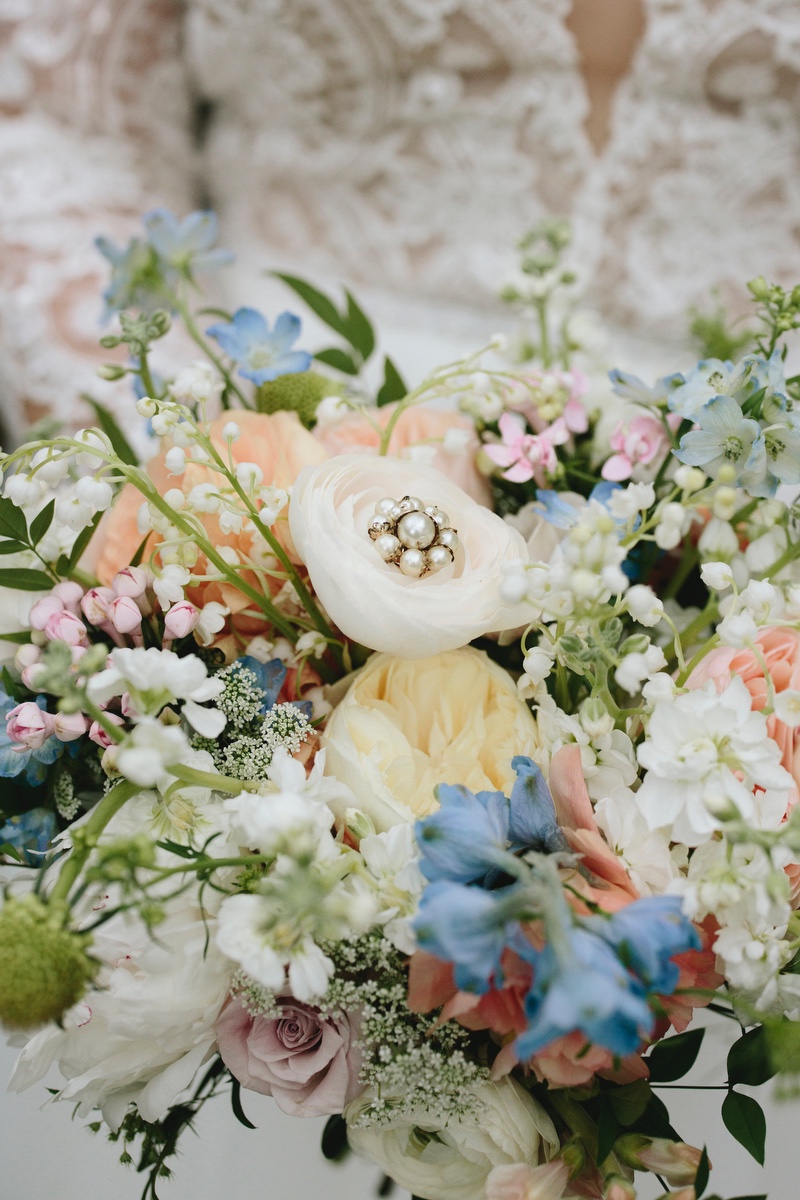 sarahdouglas_gardenwedding_megangielow_11