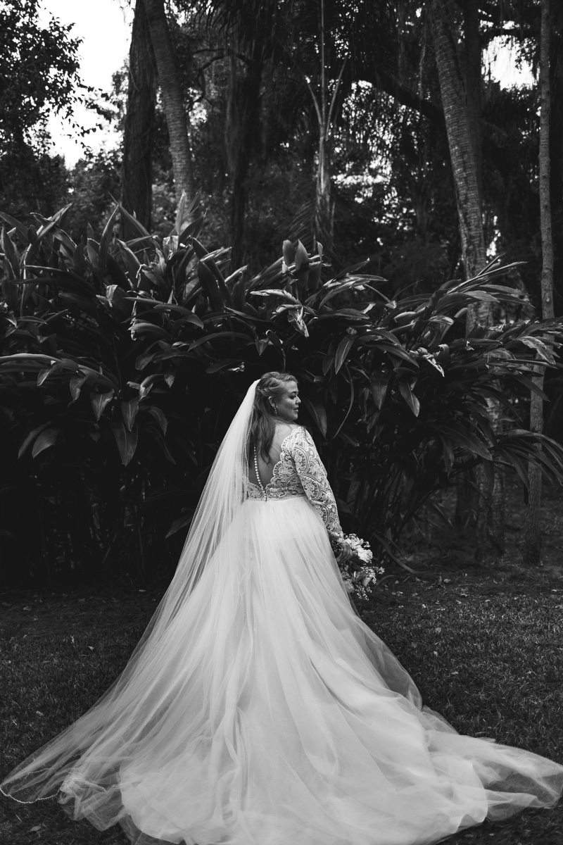 sarahdouglas_gardenwedding_megangielow_48