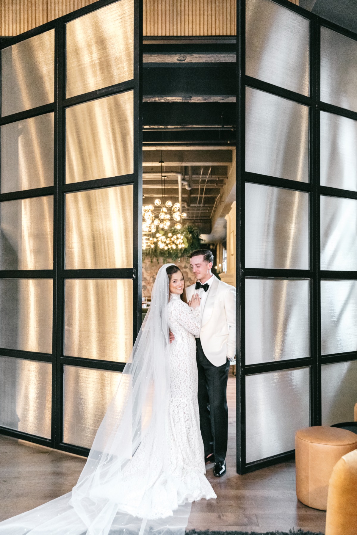 couples portrait idea for wedding