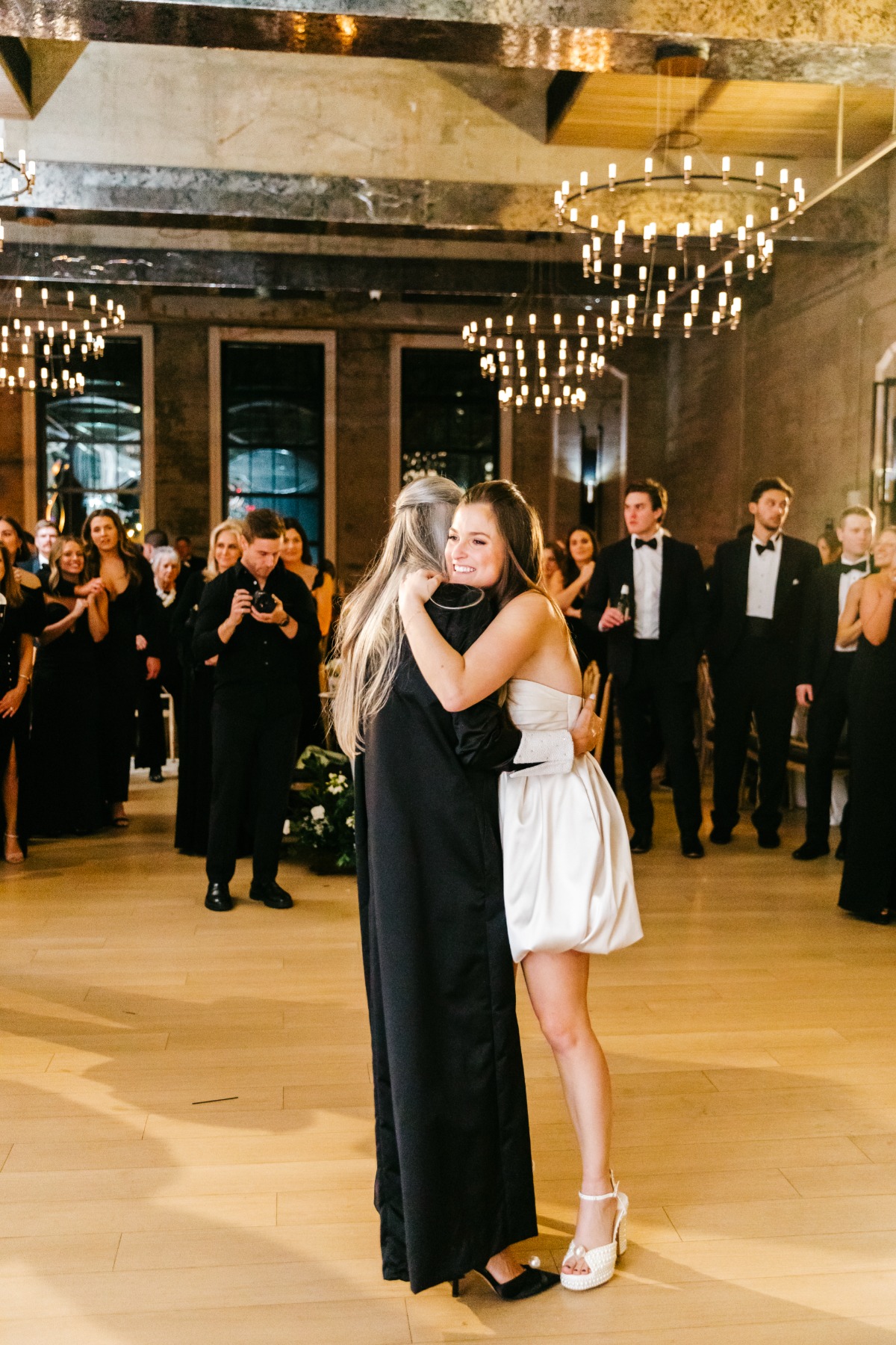 timeless-winter-wedding-emily-wren-photography-0053