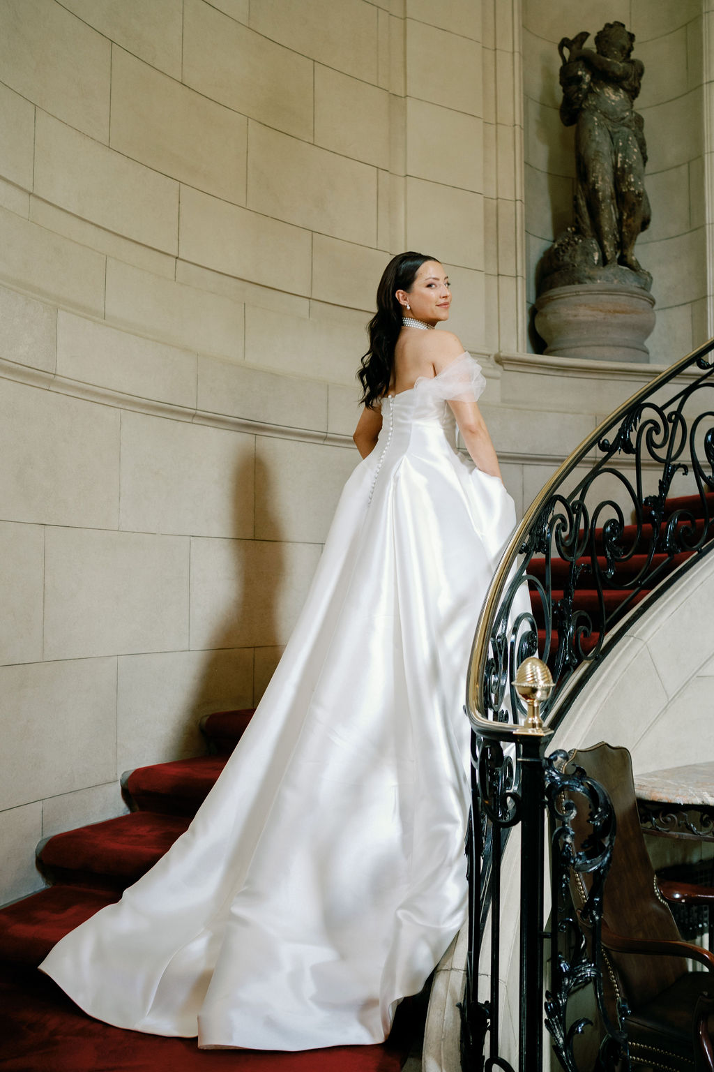 elegant bridal poses