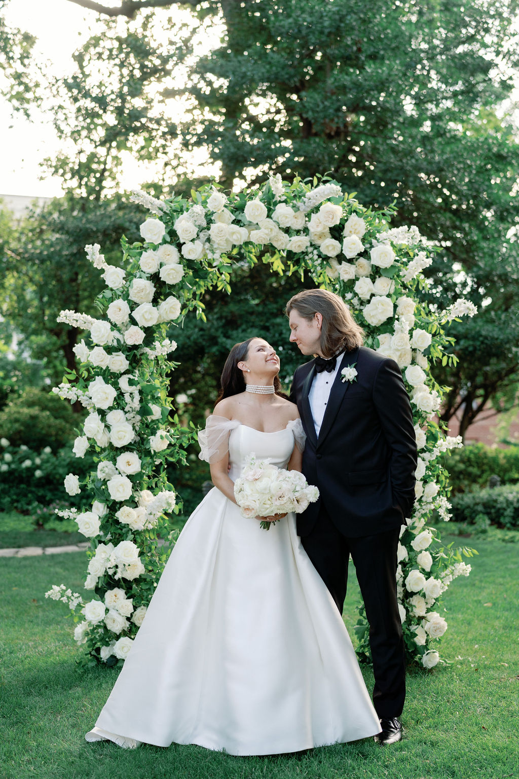 black and white wedding inspiration